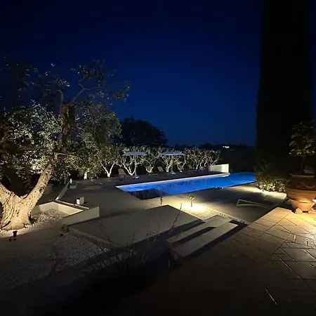 Villa Escape Galeone &infinity Pool 16x4m Ostuni
